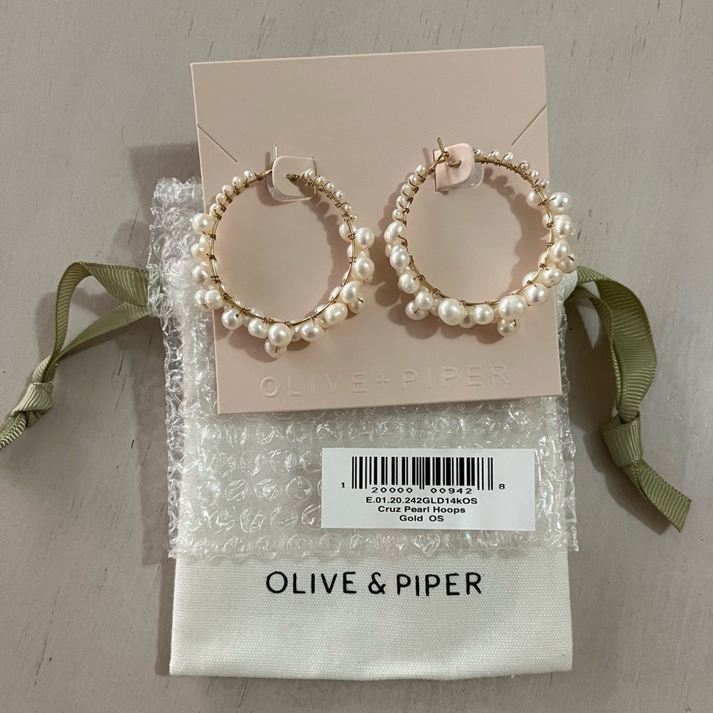 Olive and Piper Cruz Pearl Hoops - Never Worn
